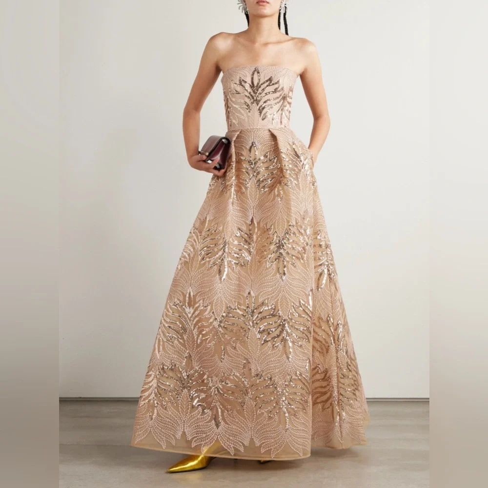 white christmas dresses Look 31 – ELIE SAAB main image 0